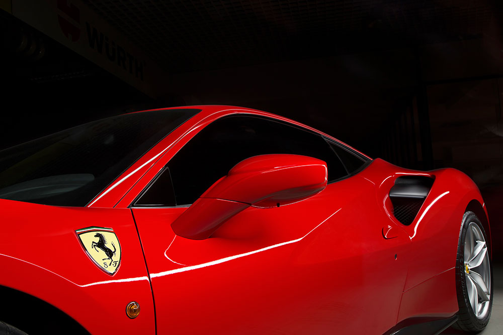 chụp ảnh quảng cáo thương hiệu xe Ferrari